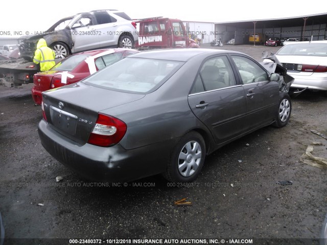 4T1BE32K13U696077 - 2003 TOYOTA CAMRY LE/XLE/SE GRAY photo 4