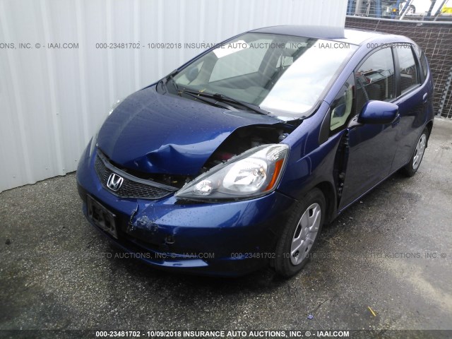 JHMGE8H35DC017375 - 2013 HONDA FIT BLUE photo 6