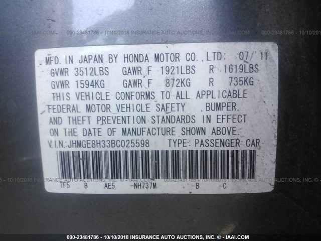 JHMGE8H33BC025598 - 2011 HONDA FIT GRAY photo 9