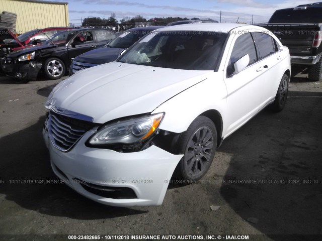 1C3CCBAG9EN178676 - 2014 CHRYSLER 200 LX WHITE photo 2