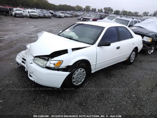 4T1BG22KXVU752766 - 1997 TOYOTA CAMRY CE/LE/XLE WHITE photo 2