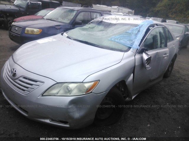 4T1BE46KX8U245656 - 2008 TOYOTA CAMRY CE/LE/XLE/SE SILVER photo 2