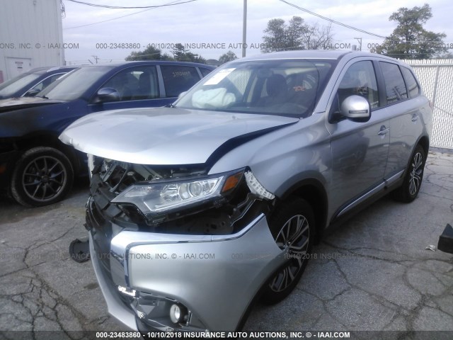 JA4AD3A37JZ015752 - 2018 MITSUBISHI OUTLANDER SE/SEL SILVER photo 2