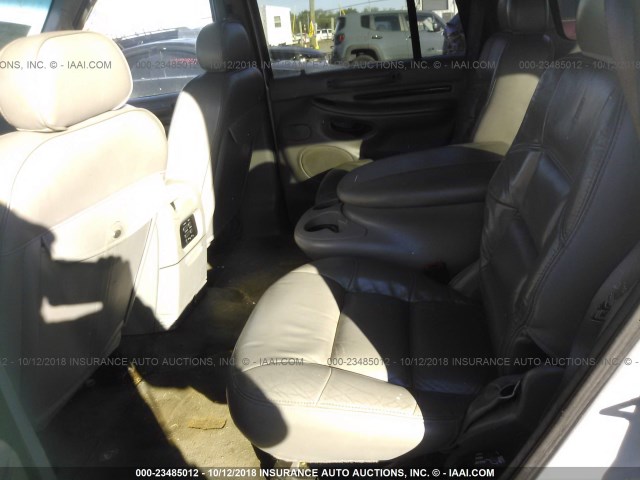 5LMEU27A3YLJ22794 - 2000 LINCOLN NAVIGATOR Күміс фото 8