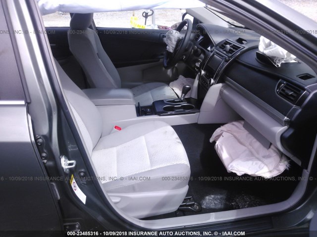 4T4BF1FK3CR272496 - 2012 TOYOTA CAMRY SE/LE/XLE 绿色 照片 5