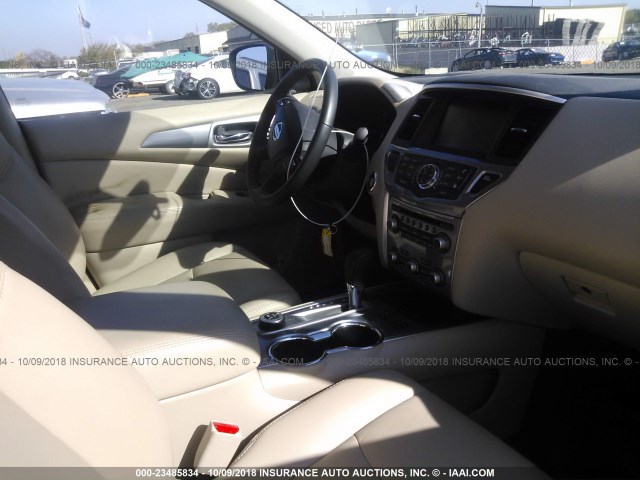 5N1DR2MM4JC626307 - 2018 NISSAN PATHFINDER S/SV/SL/PLATINUM RED photo 5