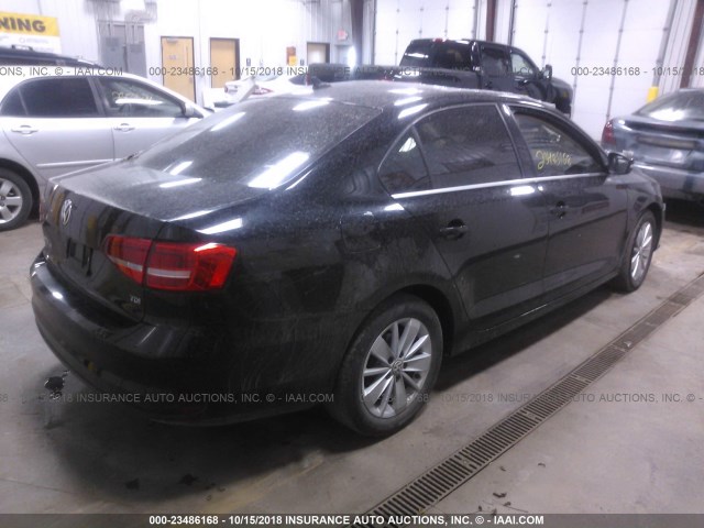 3VWLA7AJ8FM262474 - 2015 VOLKSWAGEN JETTA TDI BLACK photo 4