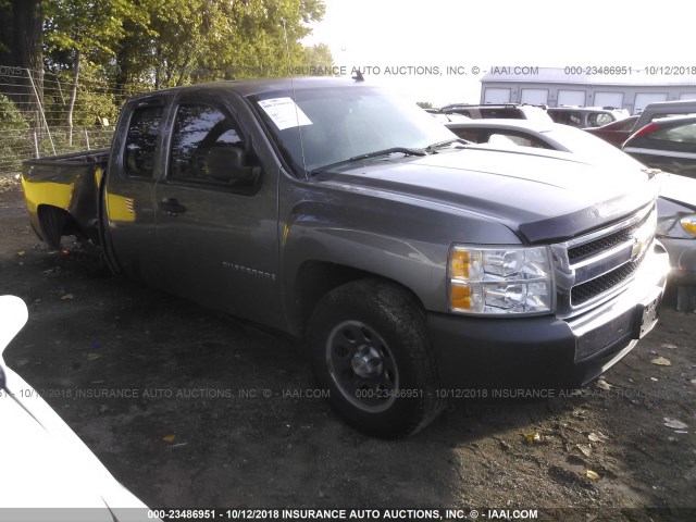 1GCEC19X58Z226271 - 2008 CHEVROLET SILVERADO C1500 SILVER photo 1