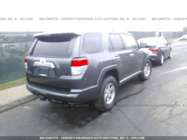 JTEBU5JR8D5118535 - 2013 TOYOTA 4RUNNER SR5/LIMITED/TRAIL GRAY photo 4