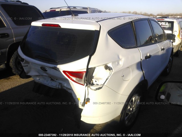 1FMCU0F71EUB09567 - 2014 FORD ESCAPE S WHITE photo 4