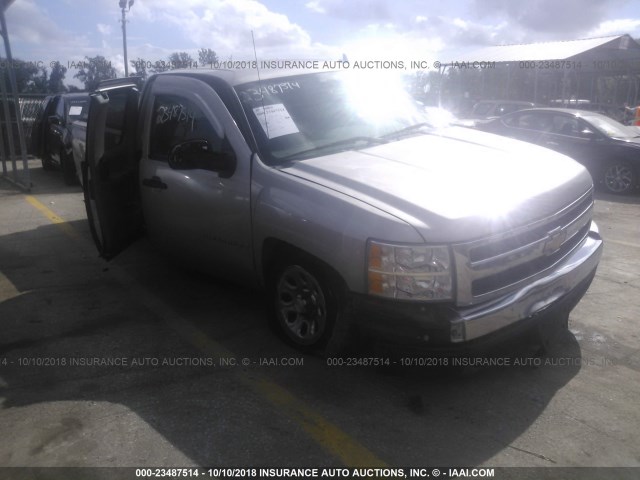 2GCEC19C481251068 - 2008 CHEVROLET SILVERADO C1500 SILVER photo 1