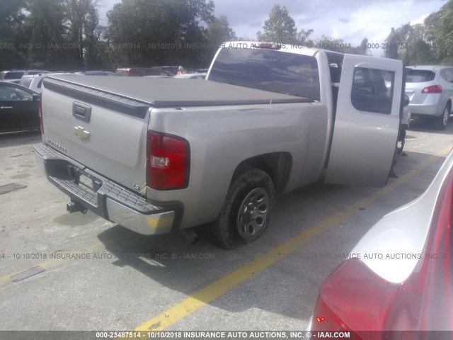 2GCEC19C481251068 - 2008 CHEVROLET SILVERADO C1500 SILVER photo 4