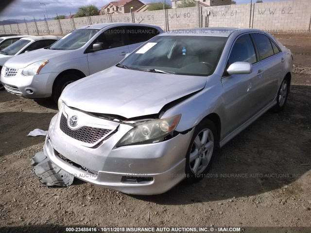 4T1BK46K18U055351 - 2008 TOYOTA CAMRY LE/XLE/SE SILVER photo 2