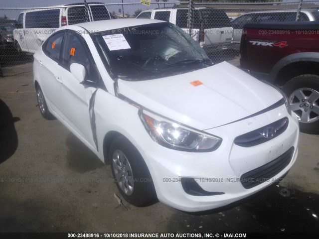 KMHCT4AE3GU102977 - 2016 HYUNDAI ACCENT SE WHITE photo 1