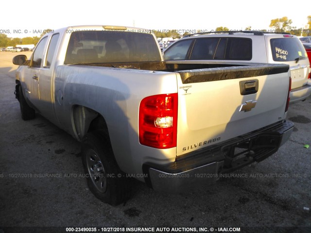 1GCSCPEX1AZ179662 - 2010 CHEVROLET SILVERADO C1500 SILVER photo 3