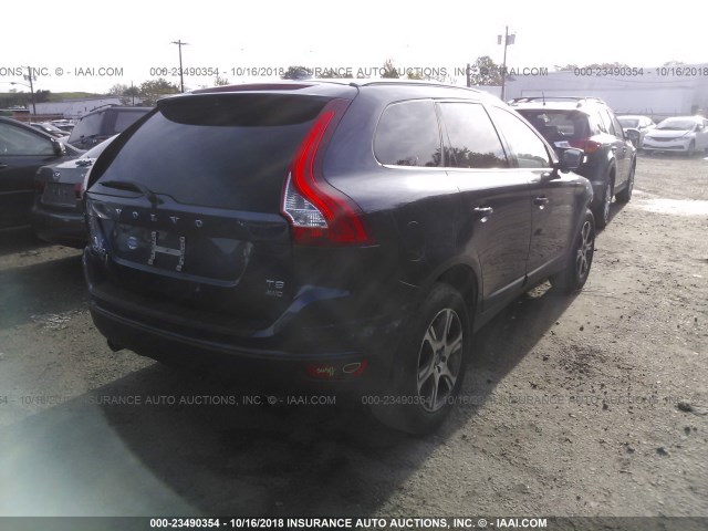 YV4902DZXC2311355 - 2012 VOLVO XC60 T6 BLUE photo 4