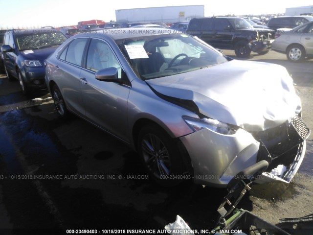 4T1BF1FKXGU238569 - 2016 TOYOTA CAMRY LE/XLE/SE/XSE SILVER photo 1
