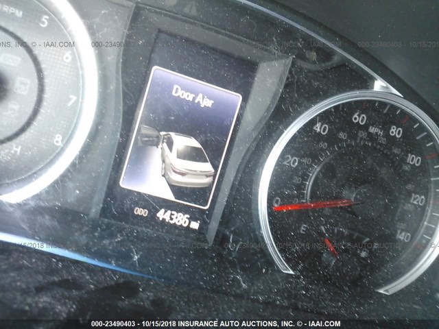 4T1BF1FKXGU238569 - 2016 TOYOTA CAMRY LE/XLE/SE/XSE SILVER photo 7