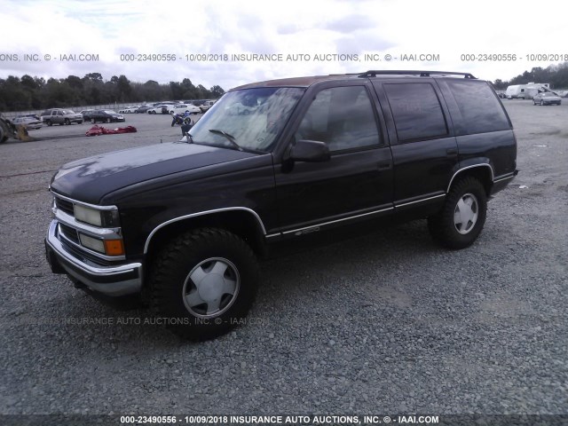 1GNEK13R4VJ301394 - 1997 CHEVROLET TAHOE K1500 BLACK photo 2