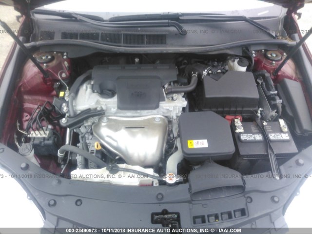 4T1BF1FK6HU661554 - 2017 TOYOTA CAMRY LE/XLE/SE/XSE RED photo 10