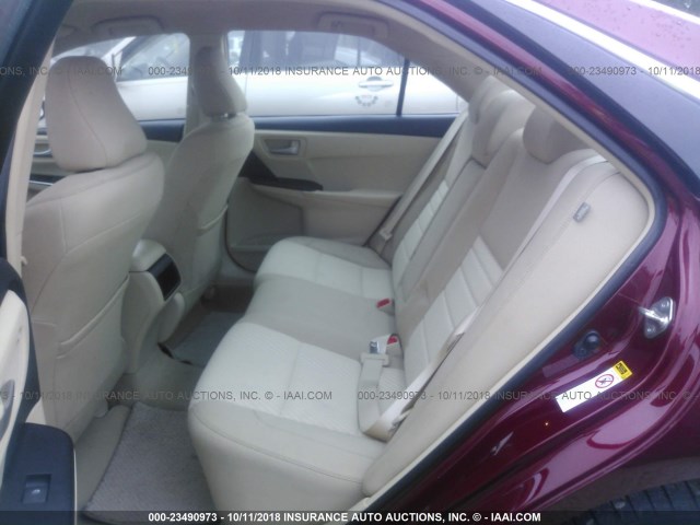 4T1BF1FK6HU661554 - 2017 TOYOTA CAMRY LE/XLE/SE/XSE RED photo 8