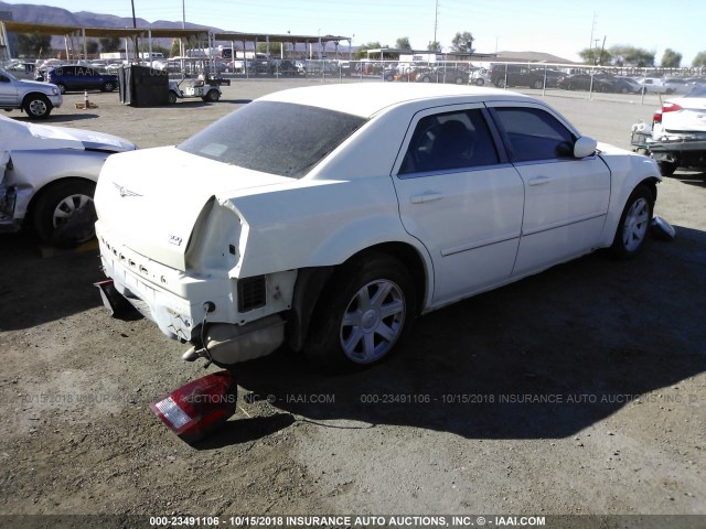 2C3JA53G75H596951 - 2005 CHRYSLER 300 TOURING BEIGE photo 4