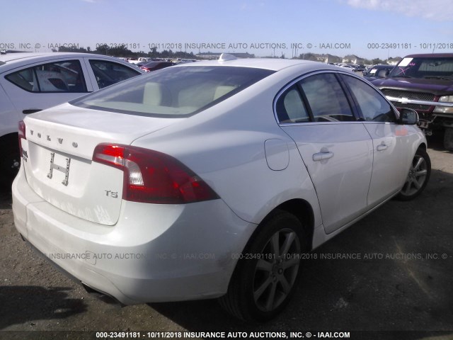 YV126MFK4G2391752 - 2016 VOLVO S60 PREMIER WHITE photo 4