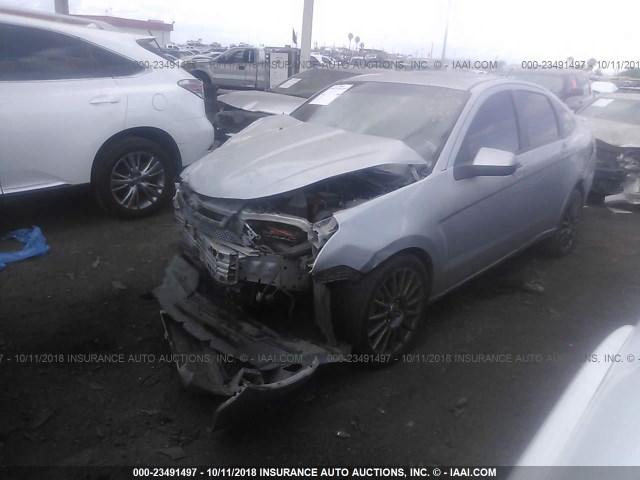 1FAHP36N79W265551 - 2009 FORD FOCUS SES SILVER photo 2