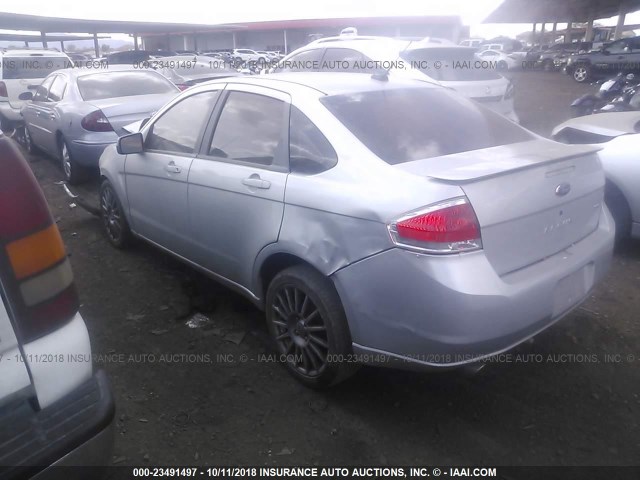 1FAHP36N79W265551 - 2009 FORD FOCUS SES SILVER photo 3