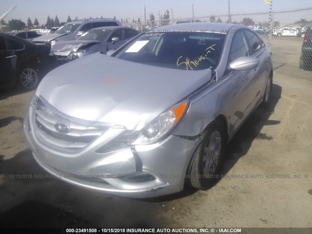 5NPEB4AC7CH484336 - 2012 HYUNDAI SONATA GLS SILVER photo 2