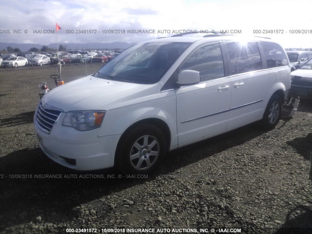 2A4RR5D18AR414092 - 2010 CHRYSLER TOWN & COUNTRY TOURING WHITE photo 2