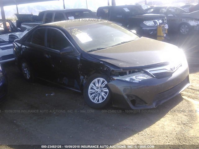 4T4BF1FK9ER345082 - 2014 TOYOTA CAMRY L/SE/LE/XLE Mavi foto 1