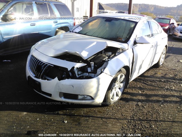 2G4GS5EV6D9220454 - 2013 BUICK REGAL PREMIUM WHITE photo 2