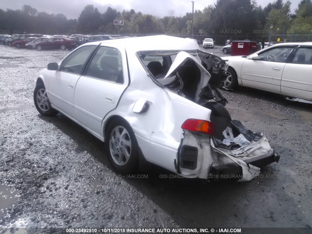 JT2BG22K3Y0517750 - 2000 TOYOTA CAMRY CE/LE/XLE WHITE photo 3