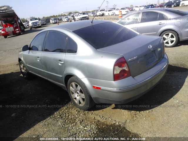 WVWAD63B65E057404 - 2005 VOLKSWAGEN PASSAT GLS SILVER photo 3