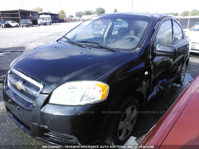 KL1TD56608B092261 - 2008 CHEVROLET AVEO LS BLACK photo 2