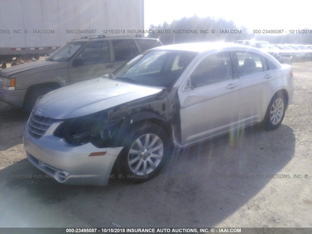 1C3CC5FB7AN135253 - 2010 CHRYSLER SEBRING LIMITED SILVER photo 2