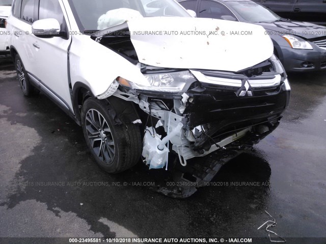 JA4AD3A39GZ060068 - 2016 MITSUBISHI OUTLANDER SE/SEL WHITE photo 6