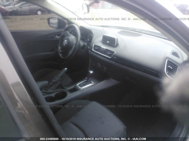 JM1BM1T78E1115846 - 2014 MAZDA 3 SV GRAY photo 5