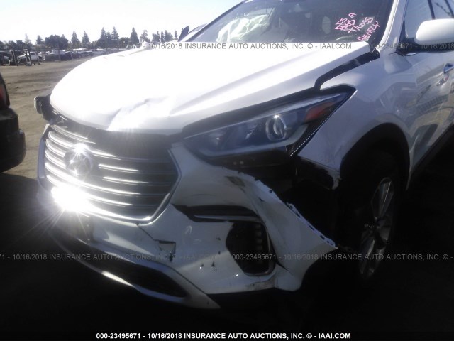 KM8SM4HF1HU206134 - 2017 HYUNDAI SANTA FE SE WHITE photo 6