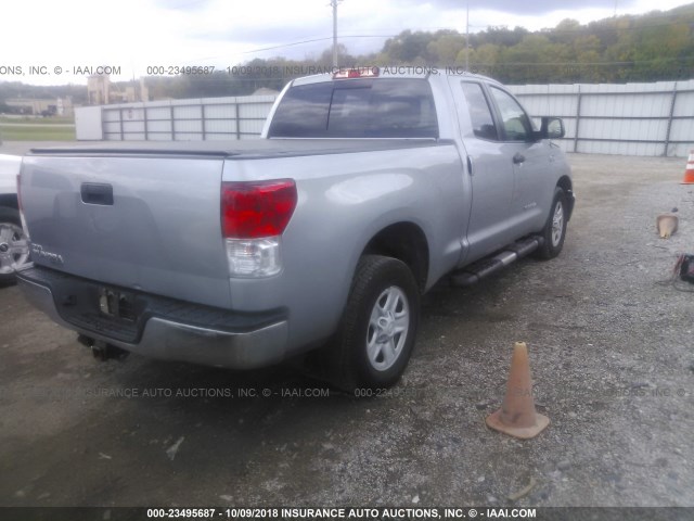 5TFRY5F16CX121785 - 2012 TOYOTA TUNDRA DOUBLE CAB SR5 SILVER photo 4