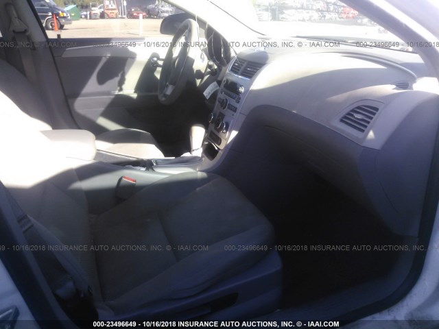 1G1ZB5E07CF220317 - 2012 CHEVROLET MALIBU LS 白色 照片 5