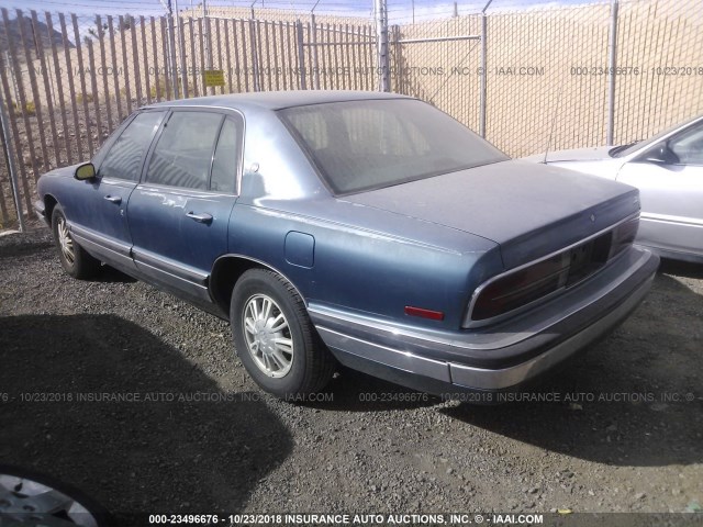 1G4CW53L9P1610929 - 1993 BUICK PARK AVENUE  BLUE photo 3