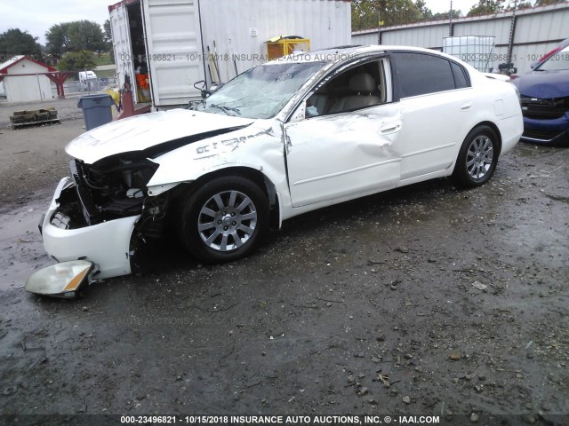 1N4AL11D64C170358 - 2004 NISSAN ALTIMA S/SL WHITE photo 2