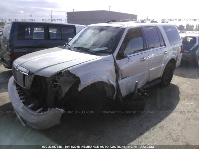 5LMFU28566LJ18970 - 2006 LINCOLN NAVIGATOR Кремовый фото 2