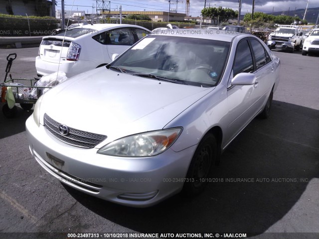 JTDBE32K240298146 - 2004 TOYOTA CAMRY LE/XLE Күміс фото 2