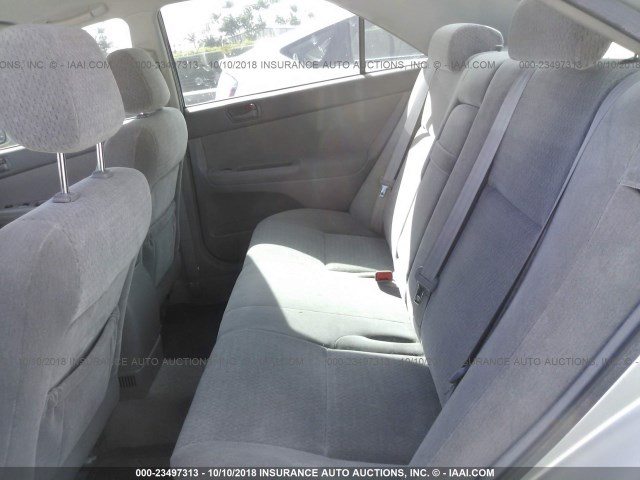 JTDBE32K240298146 - 2004 TOYOTA CAMRY LE/XLE Күміс фото 8
