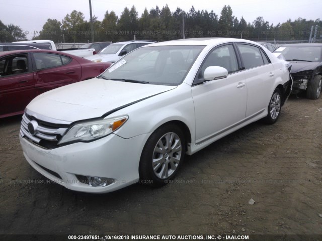 4T1BK3DB5BU435488 - 2011 TOYOTA AVALON LIMITED WHITE photo 2