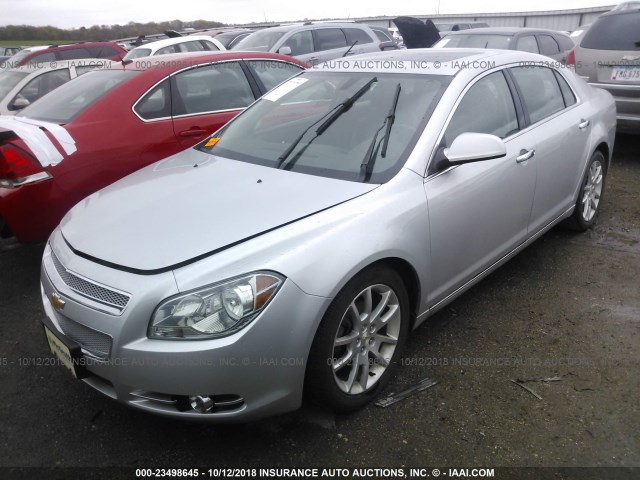1G1ZE5E76BF199124 - 2011 CHEVROLET MALIBU LTZ 银色 照片 2