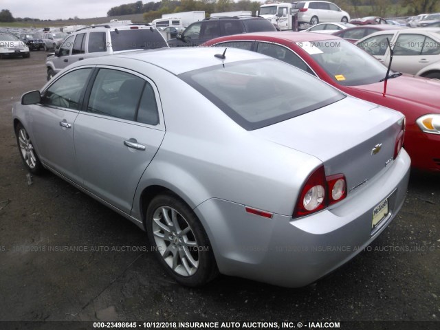 1G1ZE5E76BF199124 - 2011 CHEVROLET MALIBU LTZ 银色 照片 3